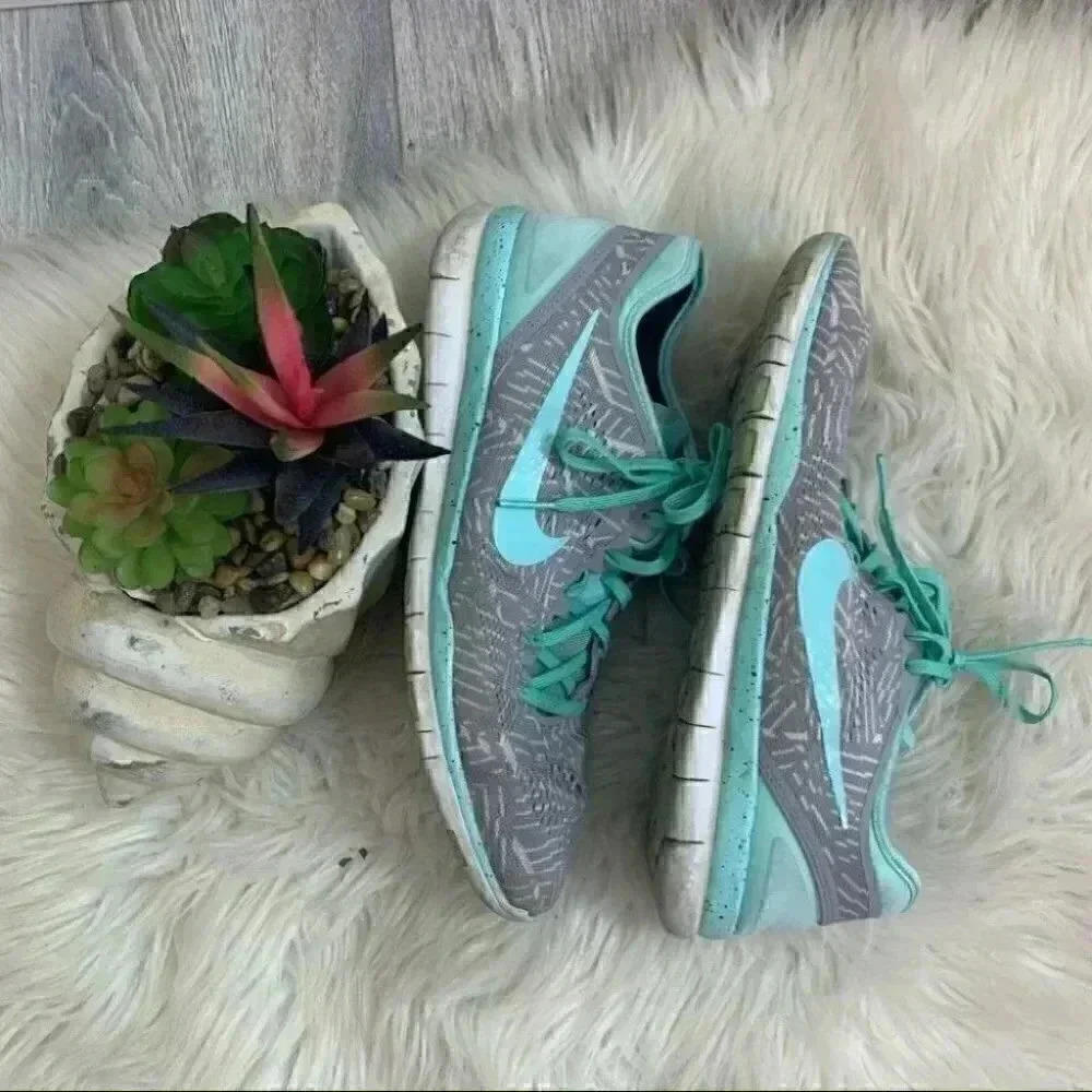Nike ID tr fit 5.0 gray and aqua sneaker 10.5
